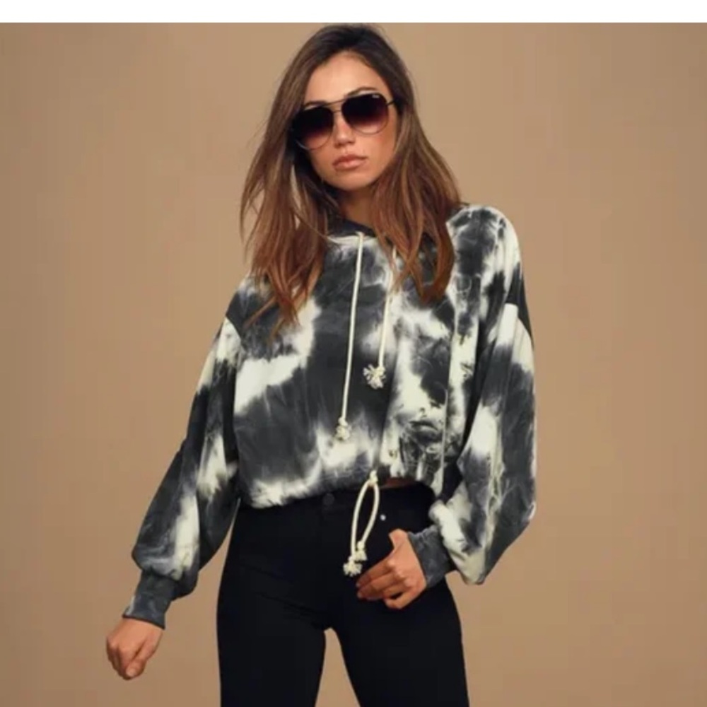 Lulus women's tie dye crop drawstring hoodie size small